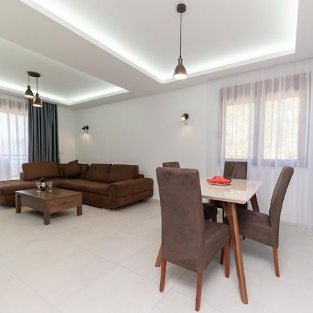 Red Hill Apartment Kotor Luaran gambar