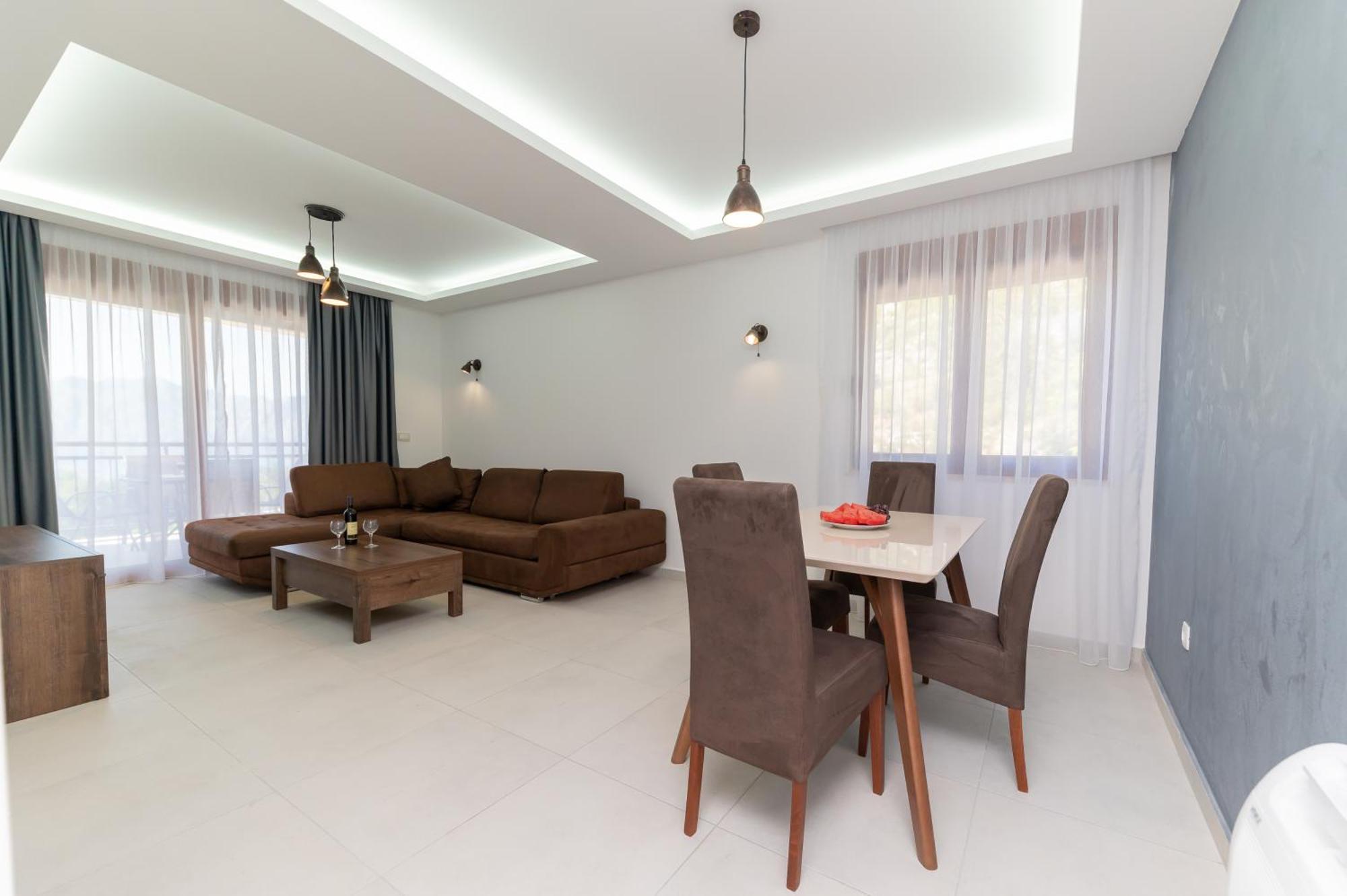 Red Hill Apartment Kotor Luaran gambar