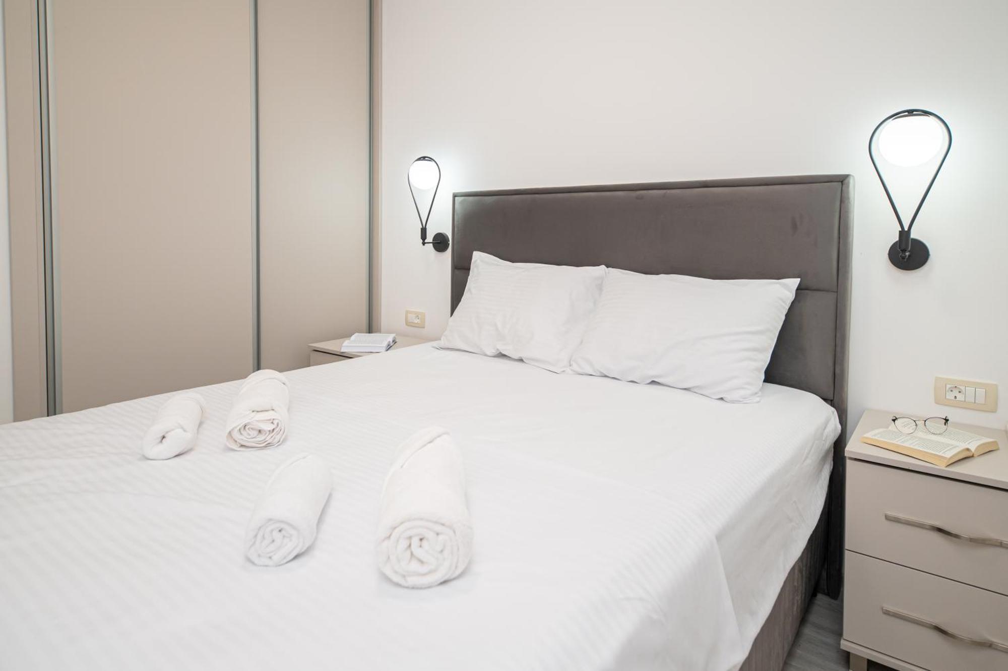 Red Hill Apartment Kotor Luaran gambar