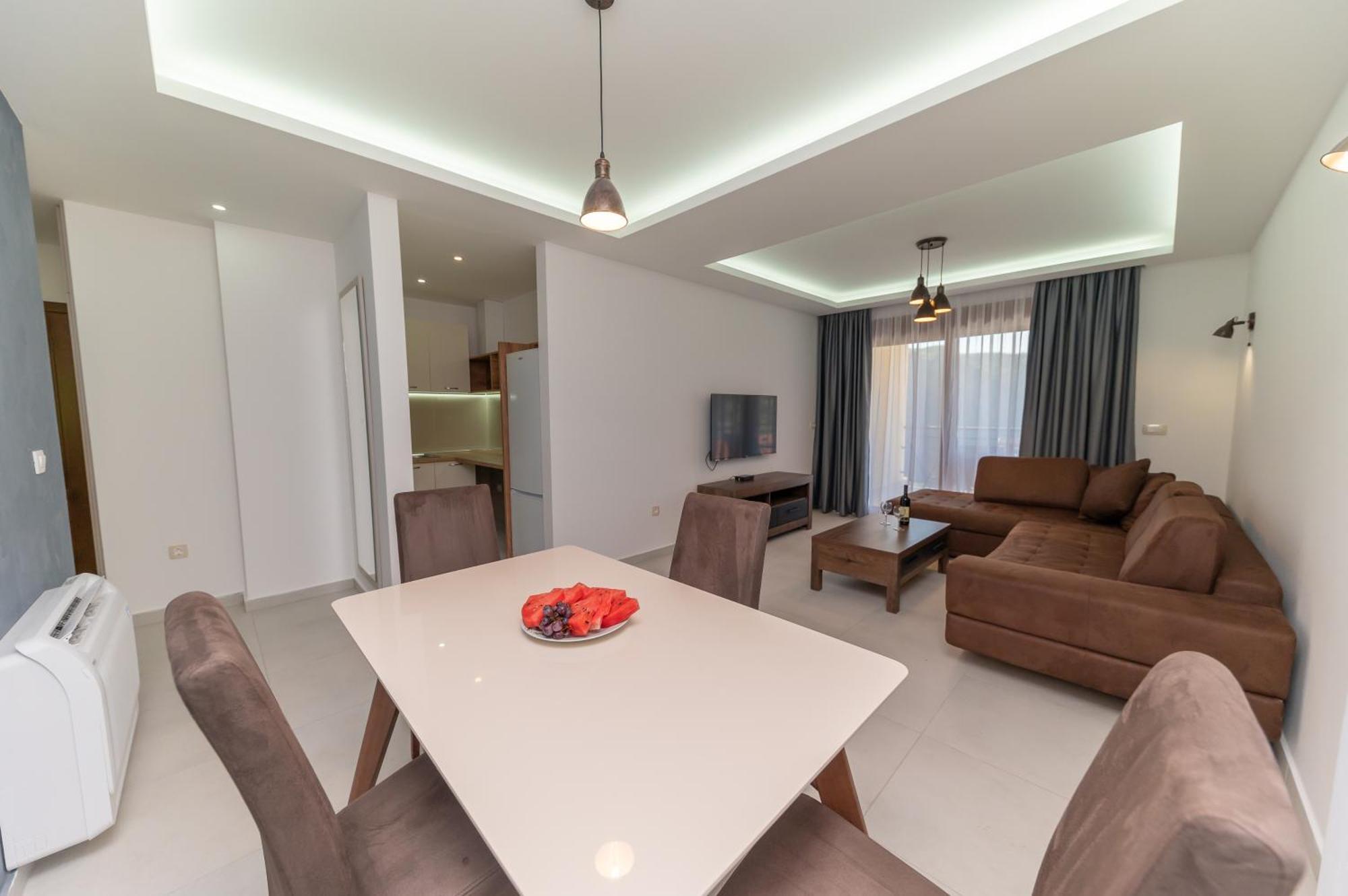 Red Hill Apartment Kotor Luaran gambar