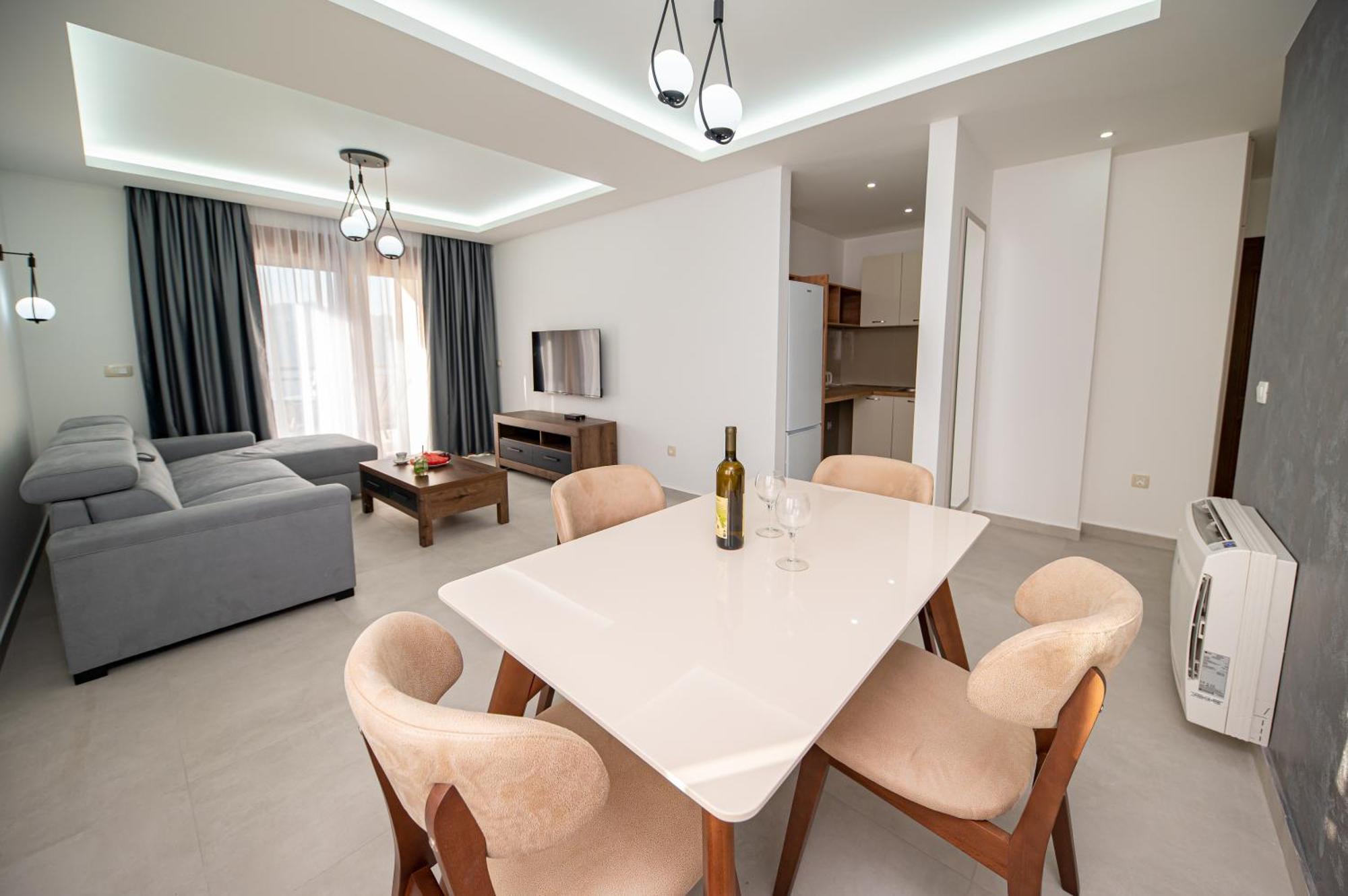 Red Hill Apartment Kotor Luaran gambar