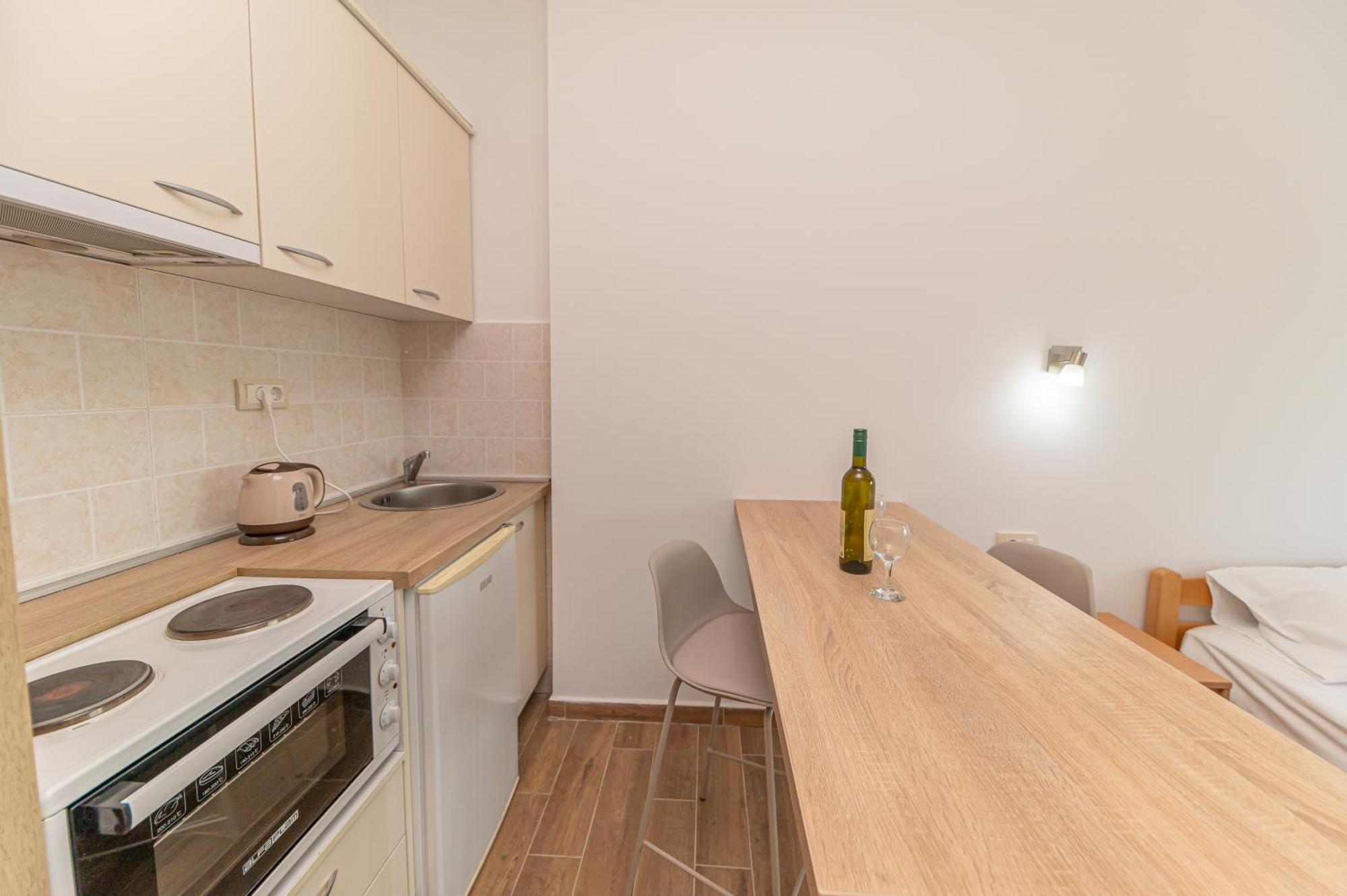 Red Hill Apartment Kotor Luaran gambar